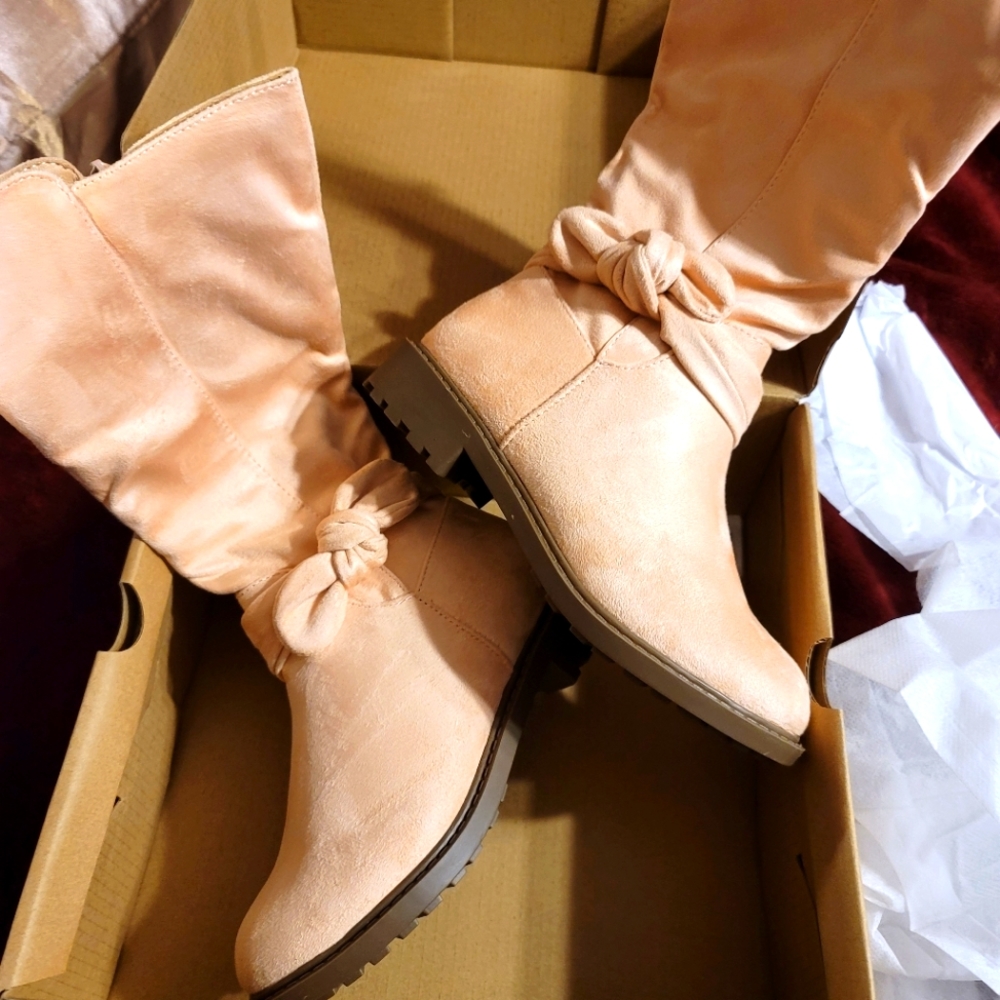 NIB COUTGO SUEDE BOW KNOT ROUND TOE LUG SOLE NON SLIP TODDLER BOOT